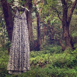 Moda international maxi dress